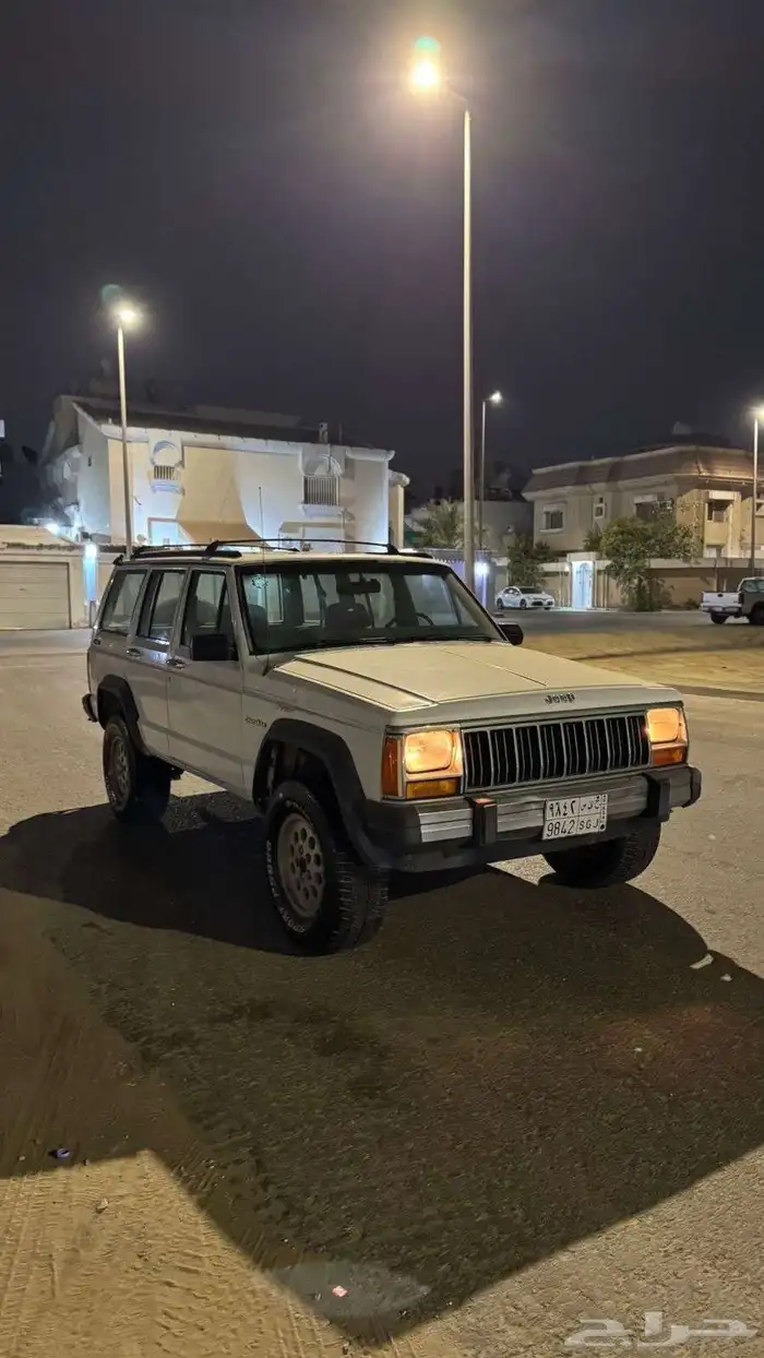 للبيع جيب شروكي مديل1991 مكيف شغال فحص واستمارة جديد 4