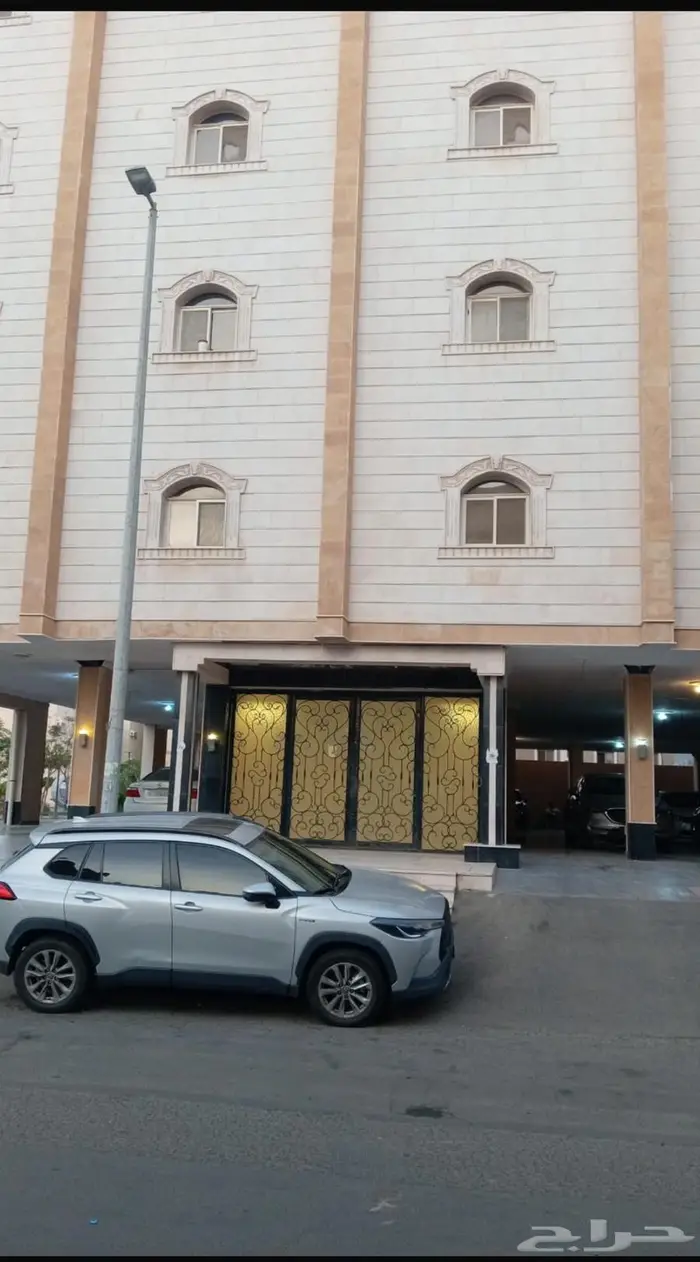 شقة للايجار حي الريان 21 الف بجوار حديقة و مسجد 4