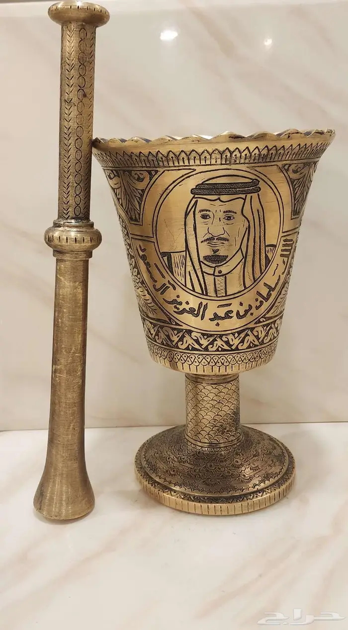 نجر منقوش عليه صوره الملك سلمان بن عبدالعزيز الله يحفظه 0