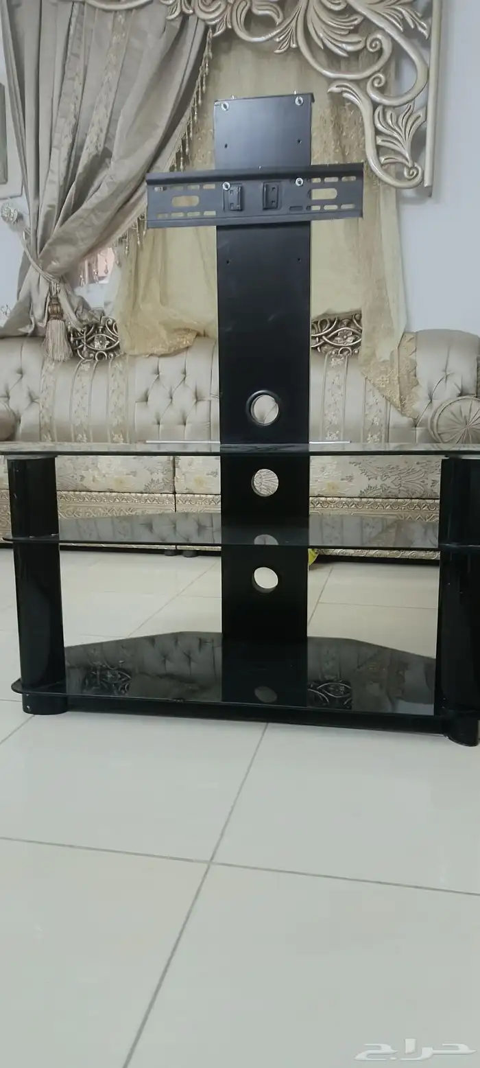 طاوله تلفزيون زجاج 3 رفوف لون اسود 6