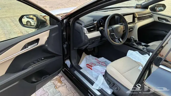 تويوتا كامري LE 2025 بنزين 9
