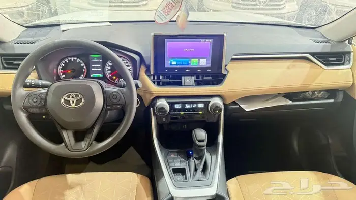 راف فور XLE بنزين فتحه سقف 2025 9