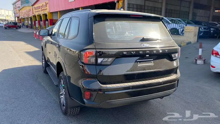 فورد ايفرست XLS ستاندر دبل بنزين 2025 13