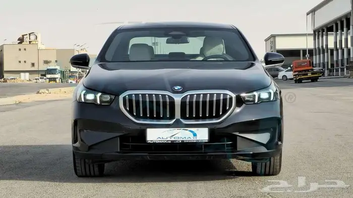 2026 BMW 5-SERIES 520i 2.0T RWD GCC 0Km 3
