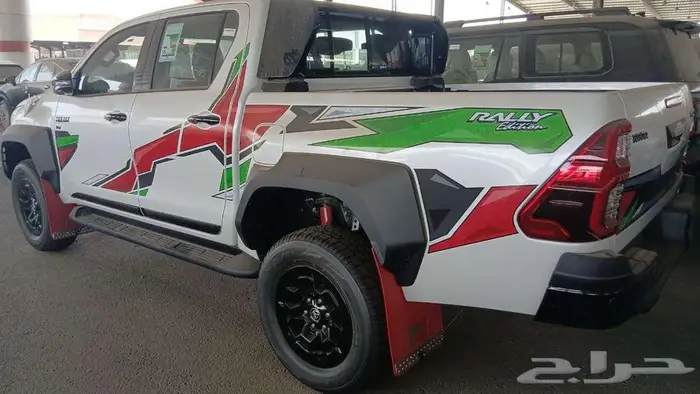 متوفر هايلوكس جى ار بنزين موديل 2025 1