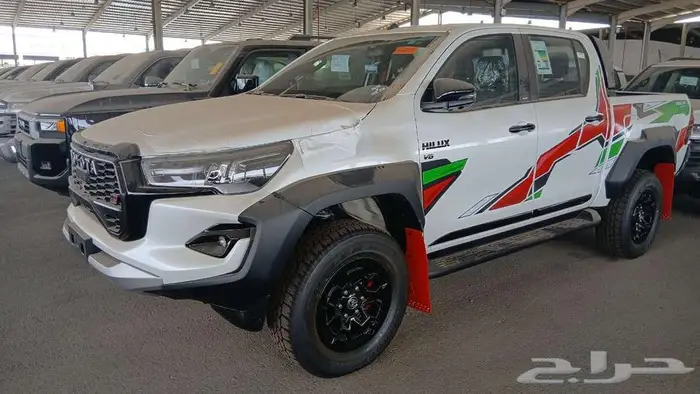 متوفر هايلوكس جى ار بنزين موديل 2025 2