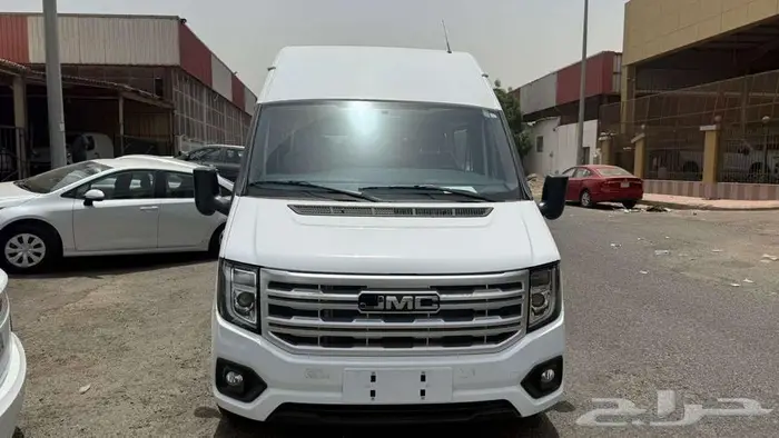 جي ام سي باص 15 راكب سقف عالي ديزل 2026 3