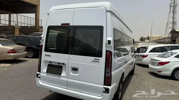 جي ام سي باص 15 راكب سقف عالي ديزل 2026 4