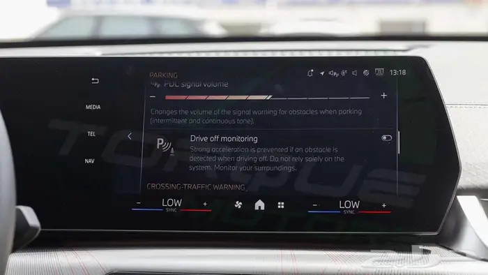 2026 بي ام دابليو اكس 2 SDRIVE 25i M اصفار مع ضمان 12