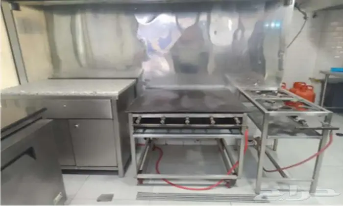 معدات مطاعم للبيع طاولات استنلس   بوتجاز   مغاسل   ثلاجات 0