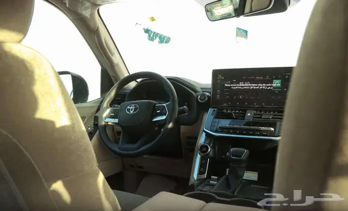 تويوتا لاندكروزر GXR. L3بنزين موديل2025 14