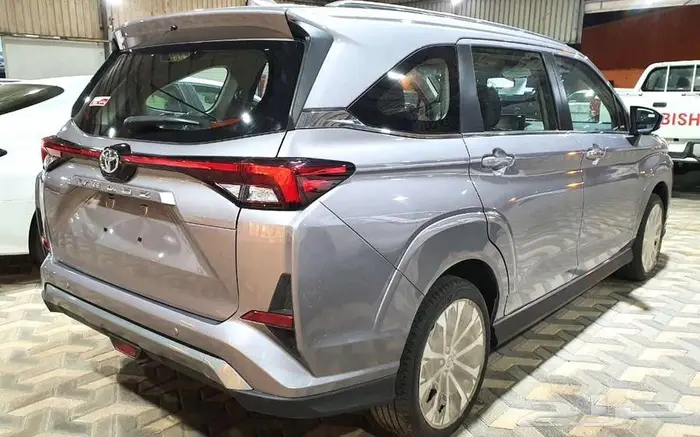 تويوتا فيلوز GLX 2025 كاش و اقساط 3