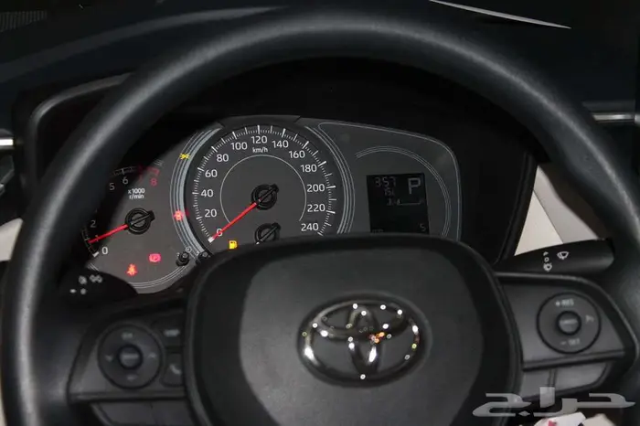 تويوتا كورولا XLI ستاندر 2025 - عروض الأقساط 7