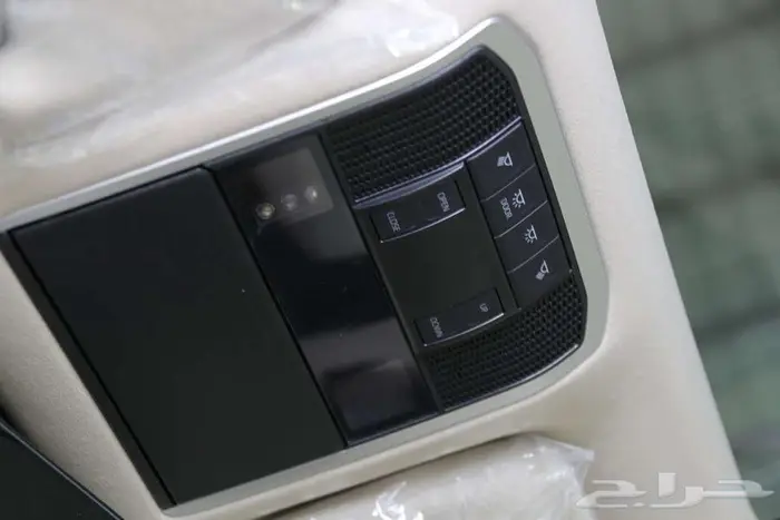 تويوتا لاندكروزر GXR4 بنزين 2025 - الخضر للسيارات 14