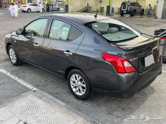 نيسان صني 2023 محرك 1500 فل كامل ممشي 82 الف 5