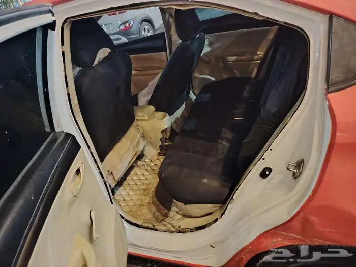 يارس 2015 للبيع كاش فقط 3