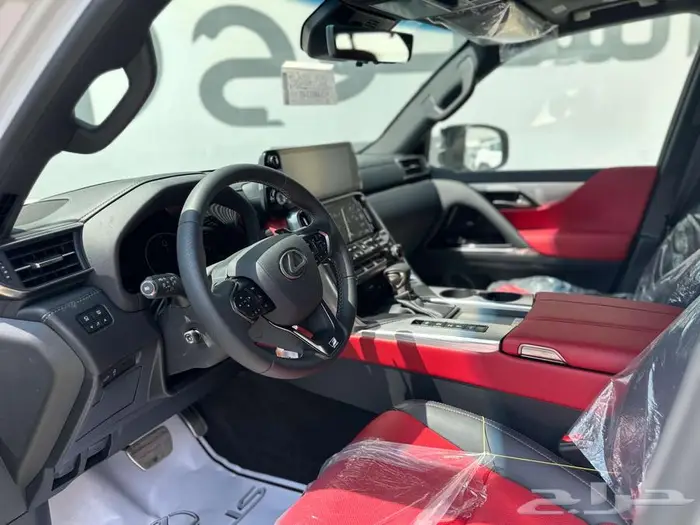 لكزس LX 600 F SPORT موديل 2025 10