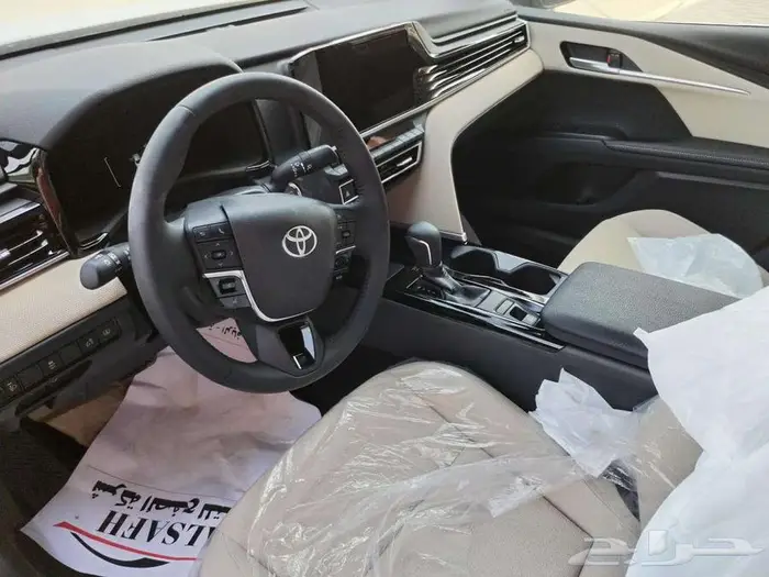 كامري LE بنزين سعودي 2025 اسود 4