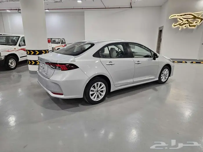 تويوتا كرولا مطور 2000 سي سي موديل 2024 3