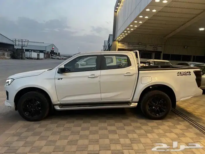 ايسوزو ديماكس GT فل كامل دبل 2025 كاش او تقصيد على البنك 3