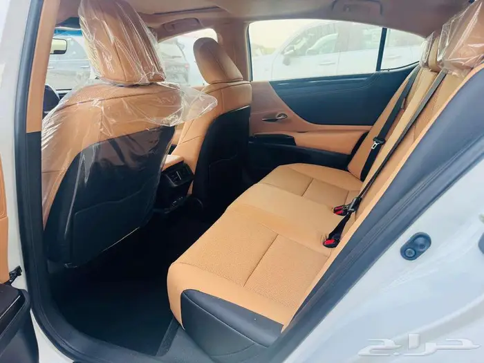 عرض لكزس ES350CA موديل 2025 بالنقد والتقسيط. 4