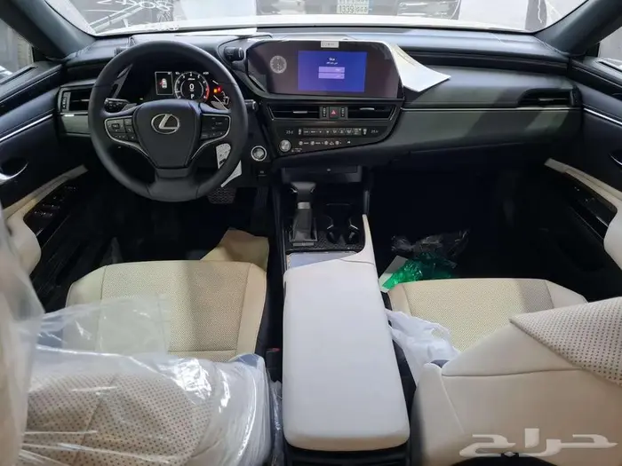 عرض مميز اليوم لكزس ES 250 AA 2025 كاش وتقسيط 10