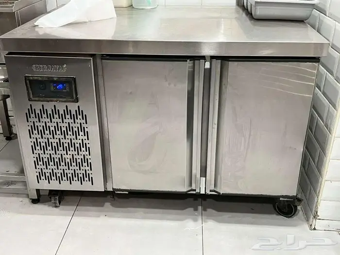 معدات مطاعم للبيع طاولات استنلس   بوتجاز   مغاسل   ثلاجات 2