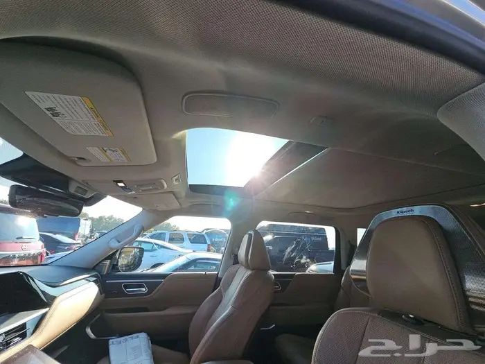 INFINITI QX80 SENSORY 13