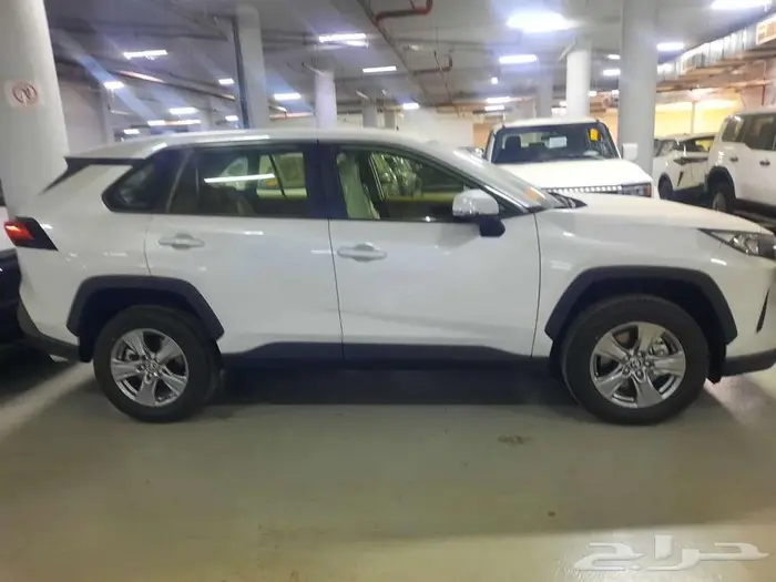 تويوتا راف فور اصفار بدون دفعه اولى 12