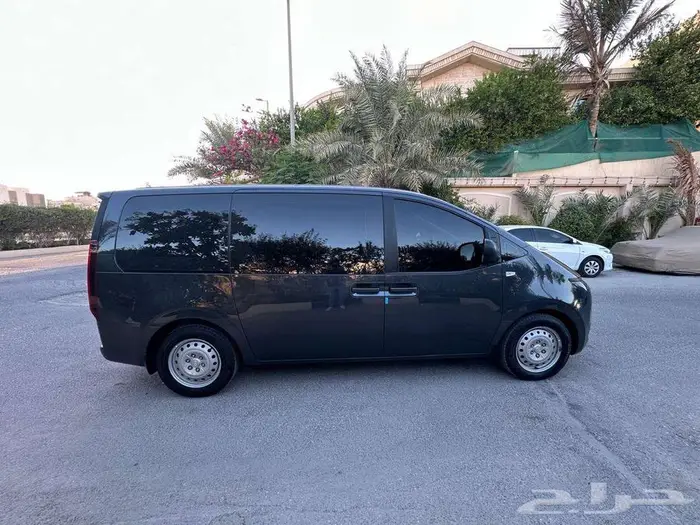 ستاريا 2022 ديزل وارد كوريا   متواجده في القطيف 3