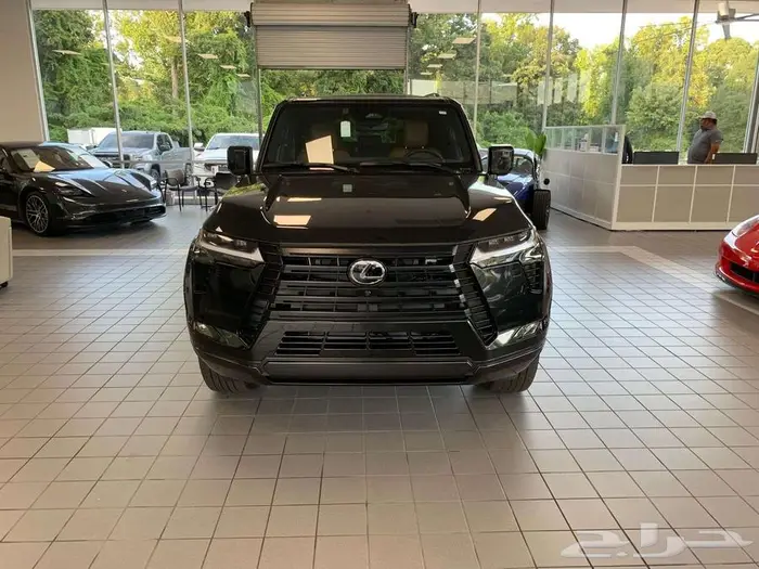 Lexus GX 550 Luxury اصفار 3