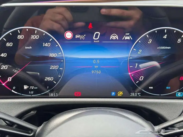 لسرعة البيع 215000 سيارة مرسيدس E200 حالة فوق الممتازة 23