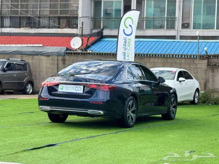 لسرعة البيع 215000 سيارة مرسيدس E200 حالة فوق الممتازة 5