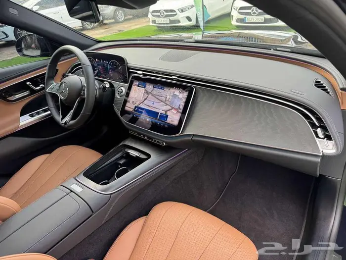 لسرعة البيع 215000 سيارة مرسيدس E200 حالة فوق الممتازة 21