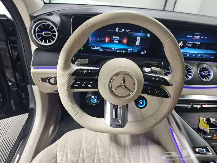 Mercedes-Benz AMG GT 43 4MATIC Hatchback 10