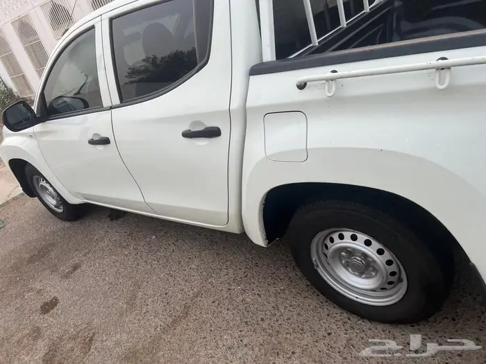 ميتسوبيشي L200 2021 نظيفة وممشى قليل 5