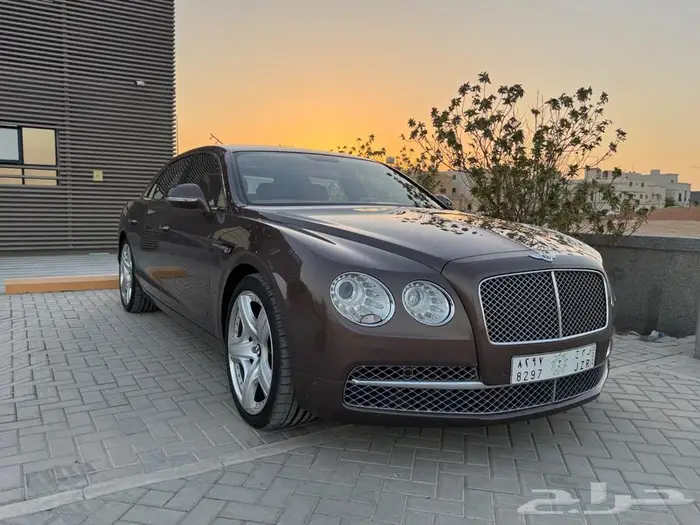 فلاينج سبير كونتنيال V12 وكالة 6