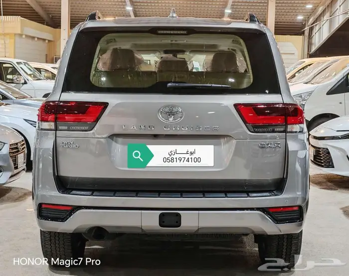 تويوتا لاندكروزر GXR. L2بنزين موديل 2025 4