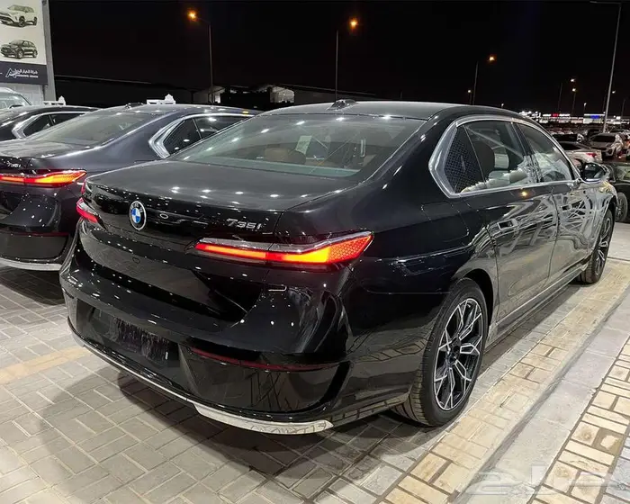 بي ام دابليو 735i خليجي 2026 3