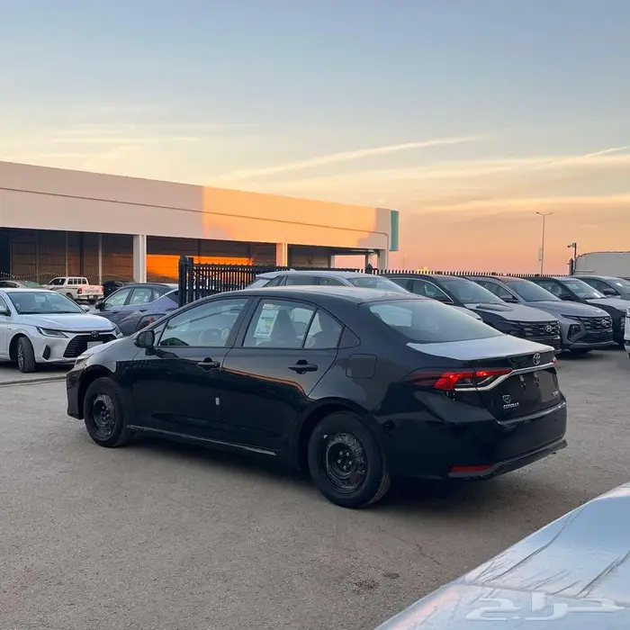 تويوتا كورولا XLI ستاندر 2025 - عروض الأقساط 24