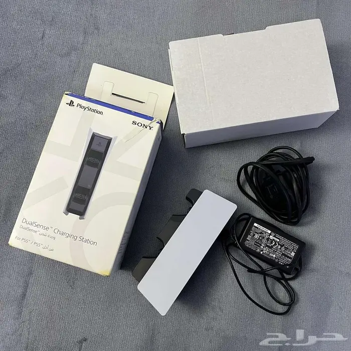 سماعة سوني 5 بلايستيشن 5 الاصليه شبه جديده قاعدة شحن يد ps5 15
