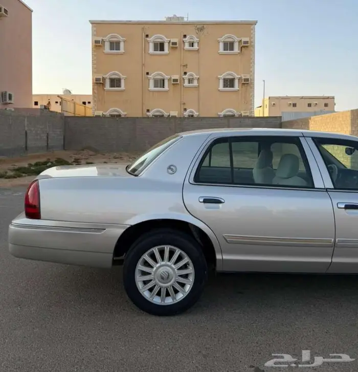 فورد جراند ماركيز سعودي 2009 21