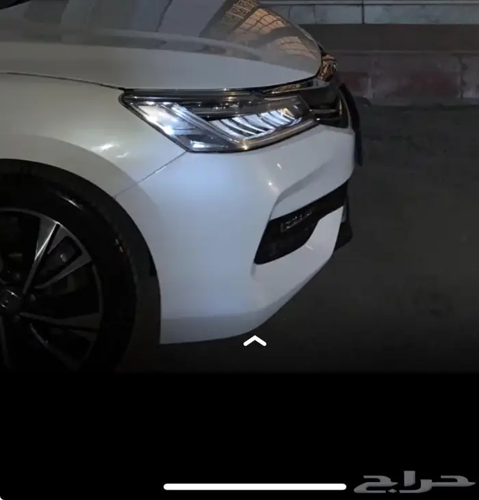 للبيع هوندا اكورد 2017 فل كامل 6سلندر رش قطعتين داخلي جلد اسود 0