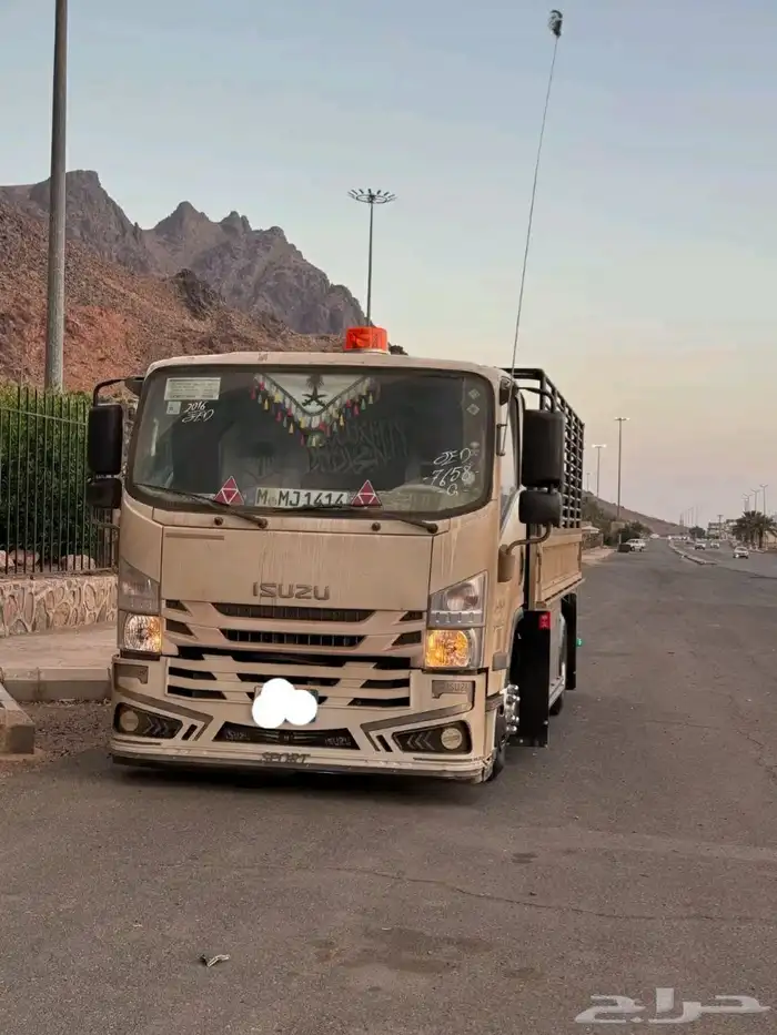 دينا للايجار المشاوير من الرياض نجران 0