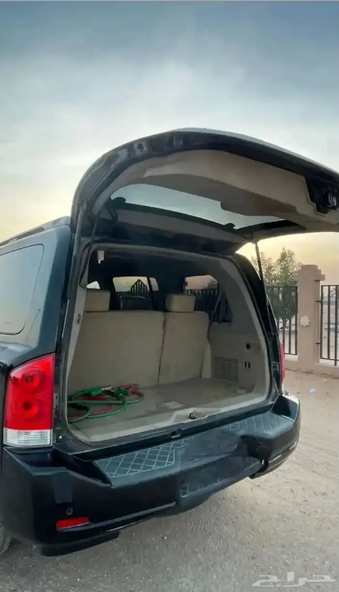نيسان 3