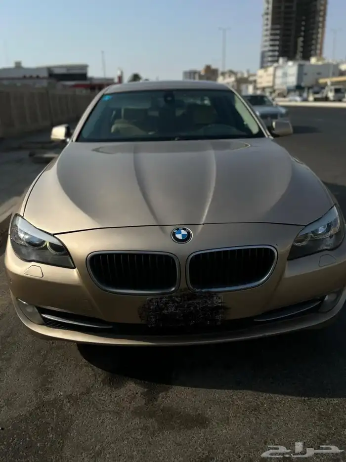 للبيع BMW520 2013 0