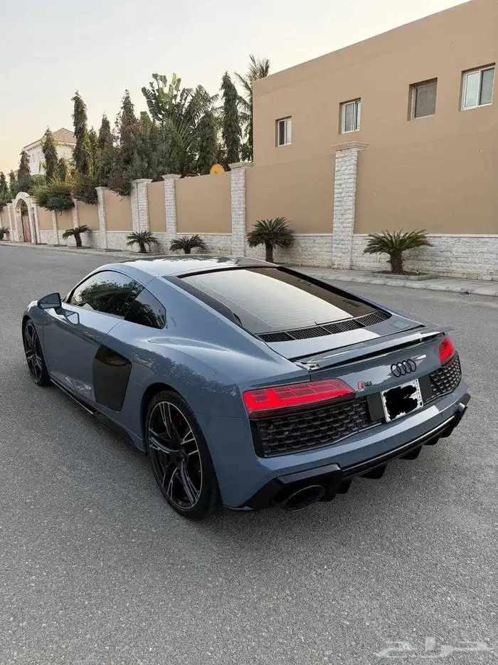 اودي R8 2023 للبيع عليه ضمان وصيانة الوكيل الى 2028 9