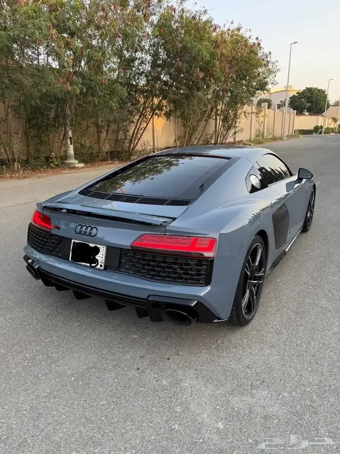 اودي R8 2023 للبيع عليه ضمان وصيانة الوكيل الى 2028 4