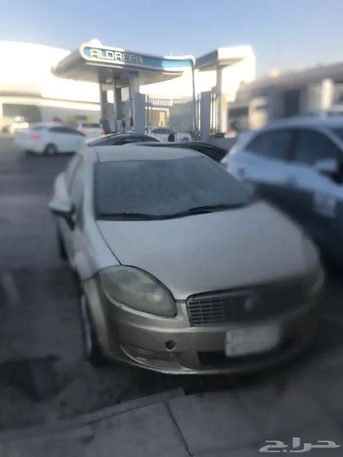 متوفر جميع قطع غيار سيارة فيات لينيا موديل 2012 2