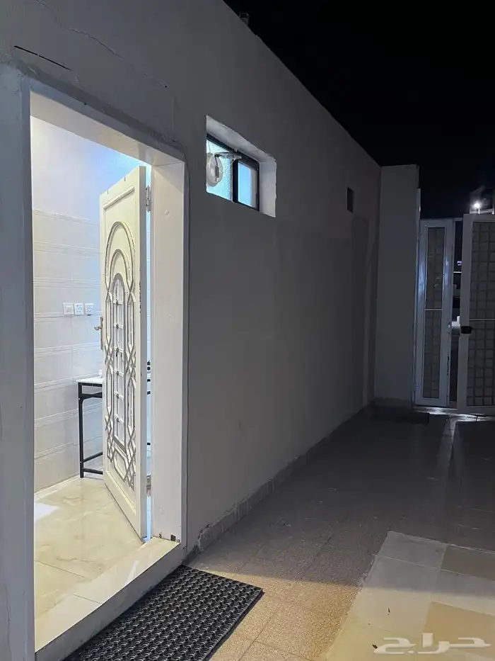 غرفه مؤثثه للايجار الشهري في ظهرة لبن 4